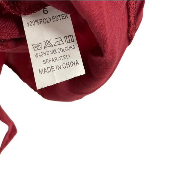 Womens Red Short-Sleeve Button-Up Shirt W/ Front Pockets  Large  100% Polyester - Picture 3 of 4